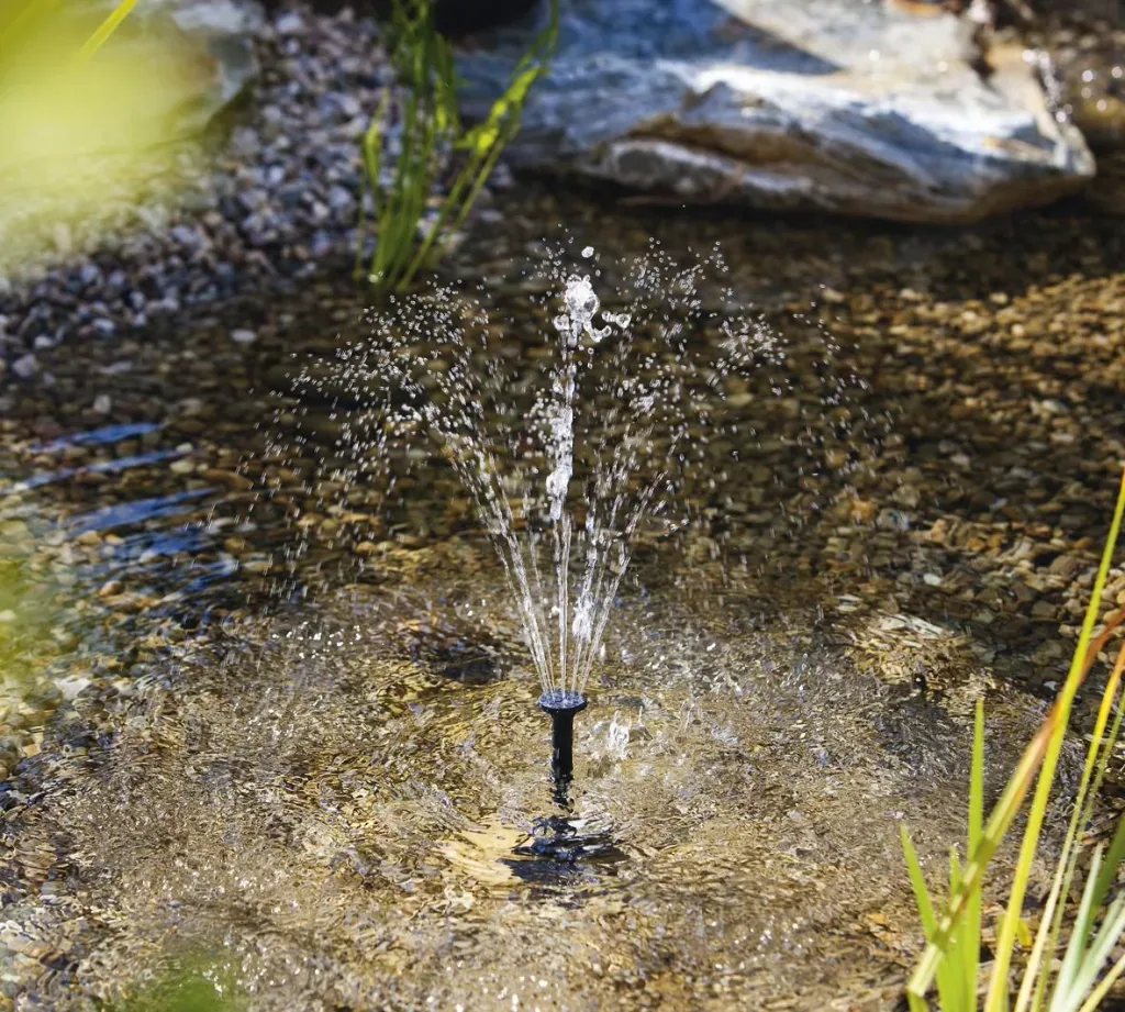 Solar pump system Rimini S with 2 watt solar module + submersible pump