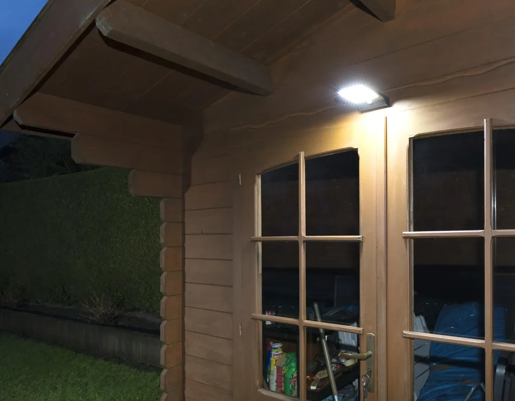 Solar wall light 3W with motion detector