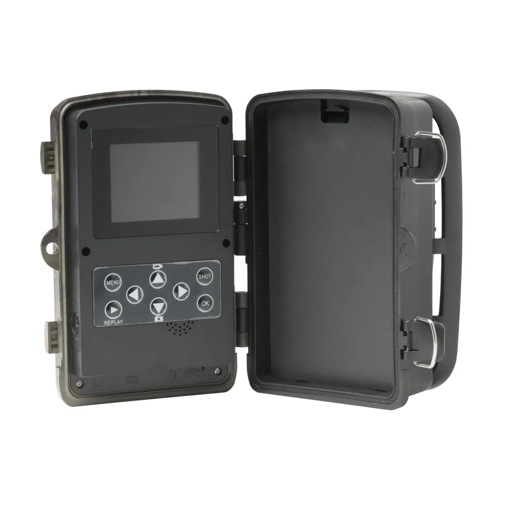 Wildlife and surveillance camera with 8 MP, 2" color display and integrated GSM module