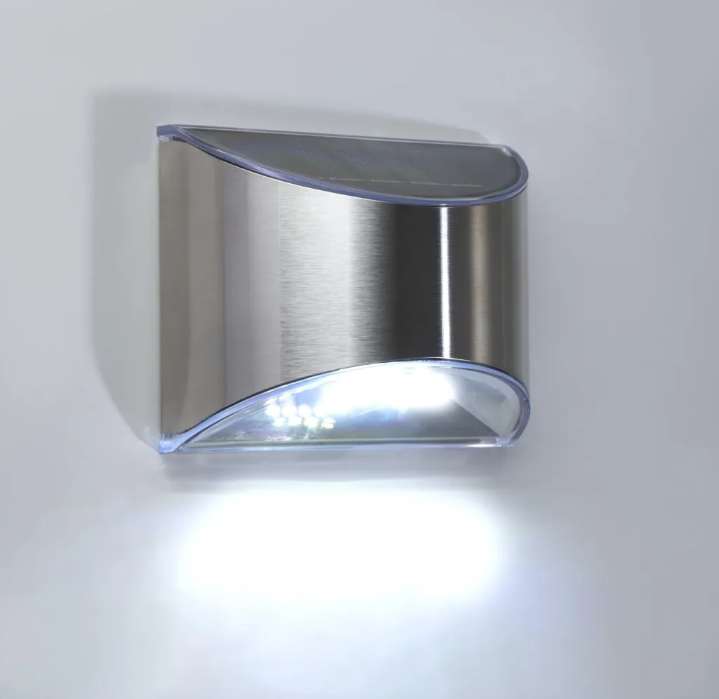 Set of 2 solar wall lights