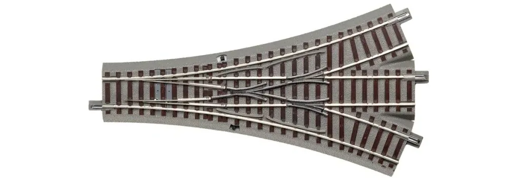 Three-way switch symmetrical for manual operation