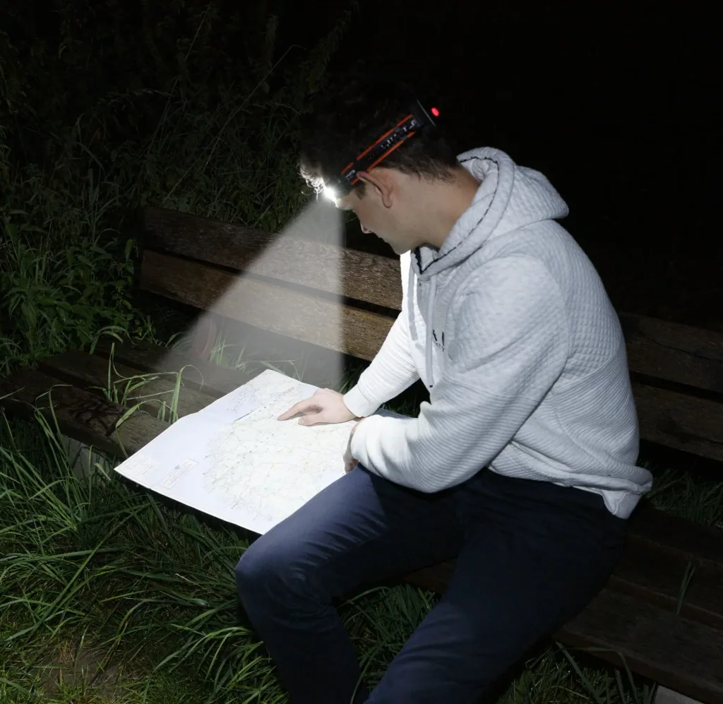 COB LED band headlamp with 3-way light mode, 200 lumens