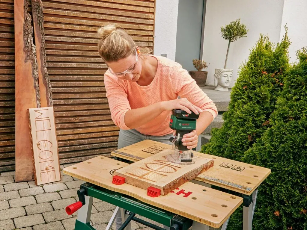 Cordless router Advanced Trim Router 18V-8