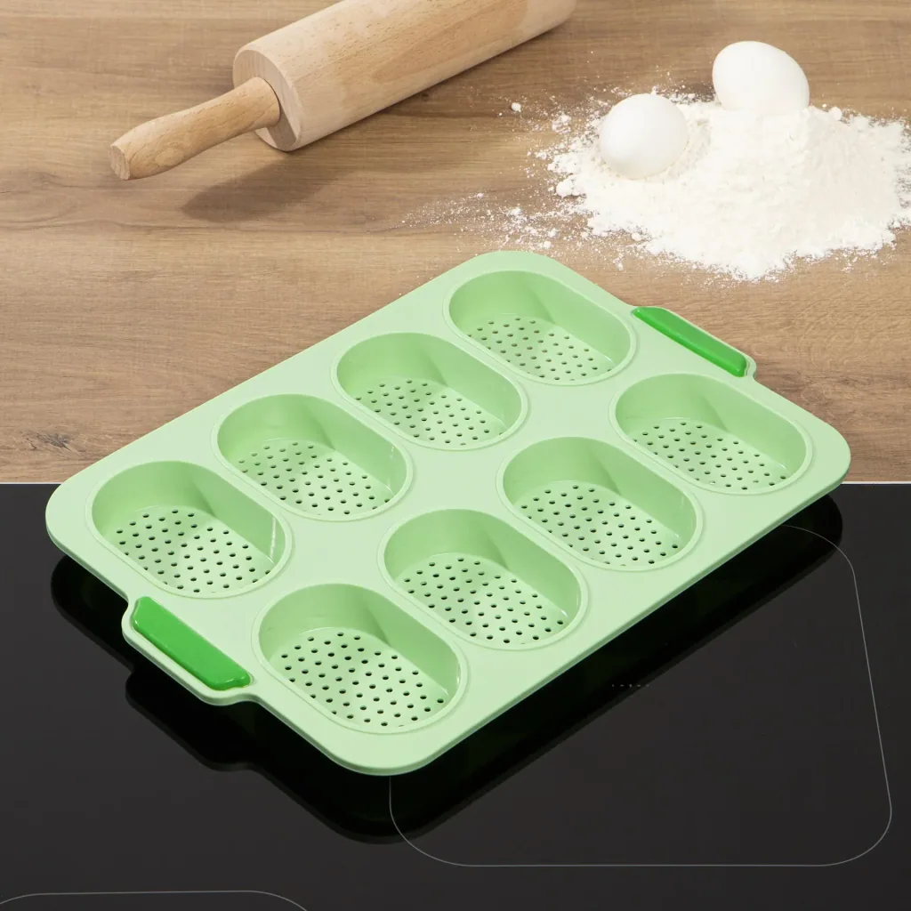 Silicone bread baking pan
