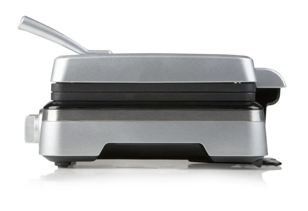 Waffle iron with timer