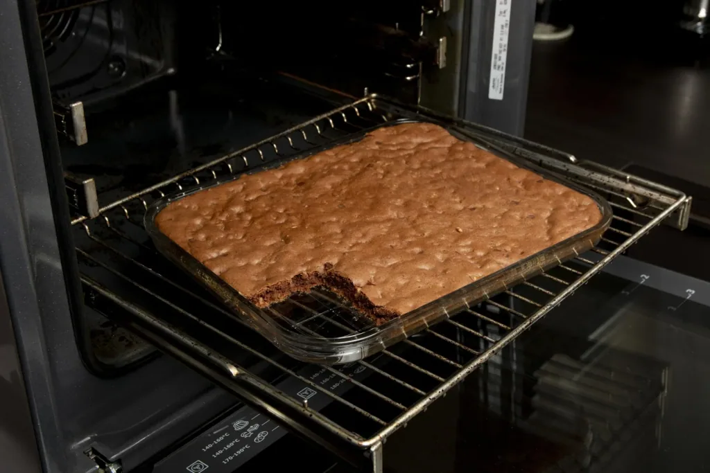 Baking plate made of borosilicate tempered glass