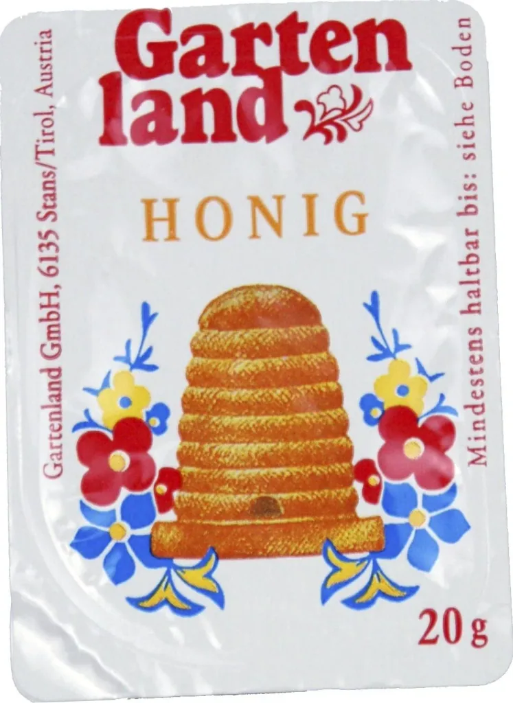 Breakfast basket filled with honey and jam, 30 pieces