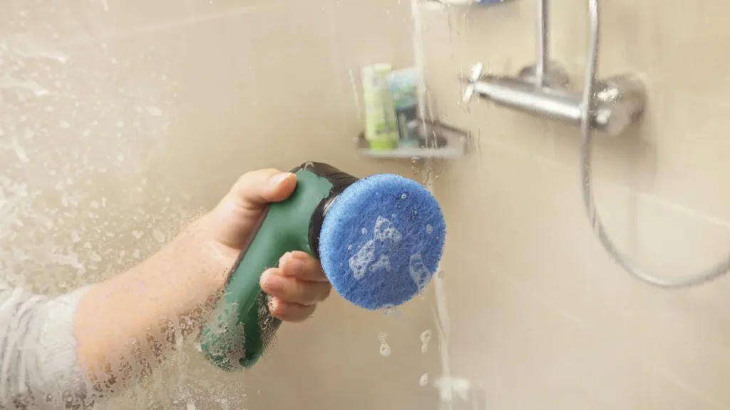 UniversalBrush cordless cleaning brush