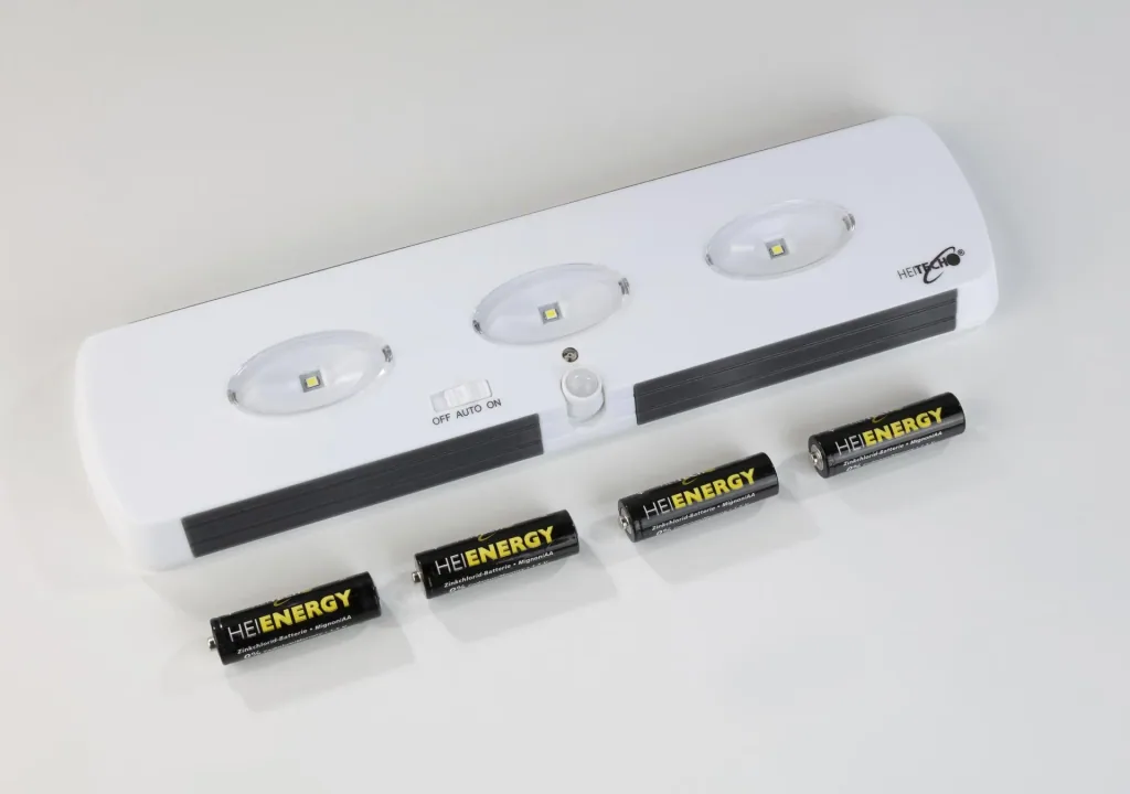 Light bar with motion detector