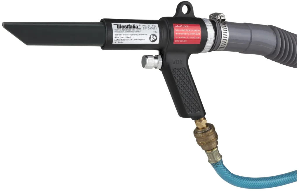 Compressed air vacuum cleaner with 3 nozzles