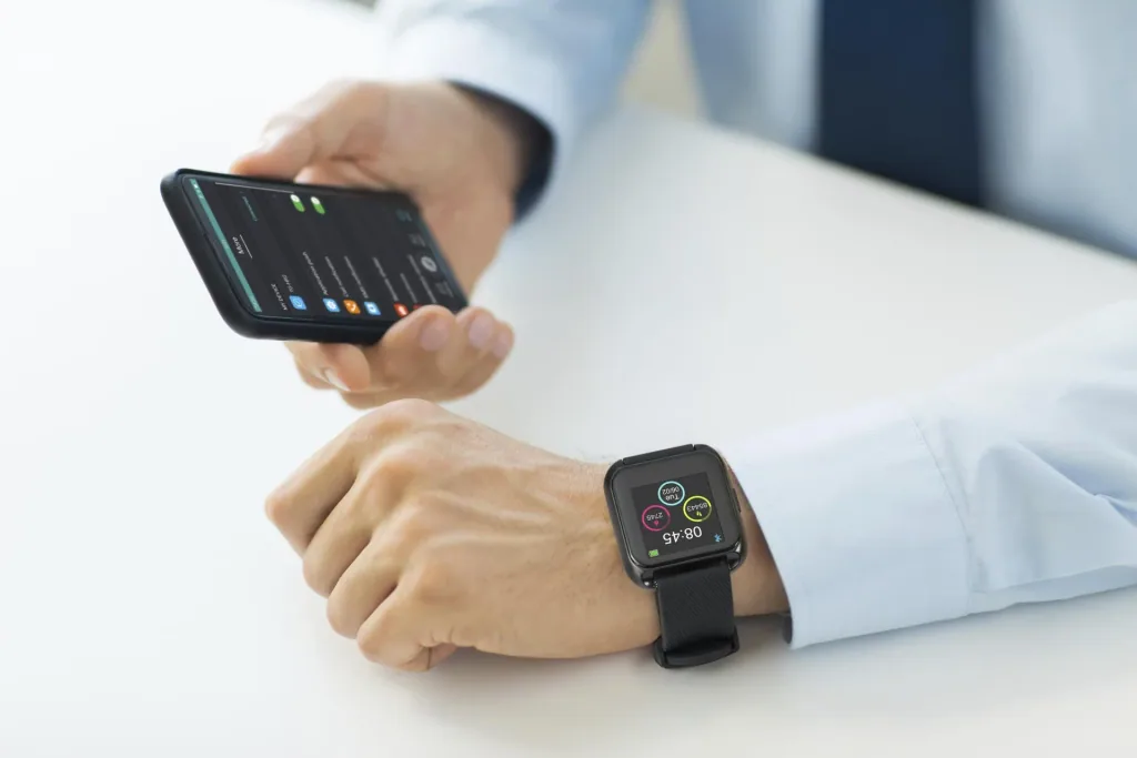 Smartwatch with anti-lost function and 2 wristbands
