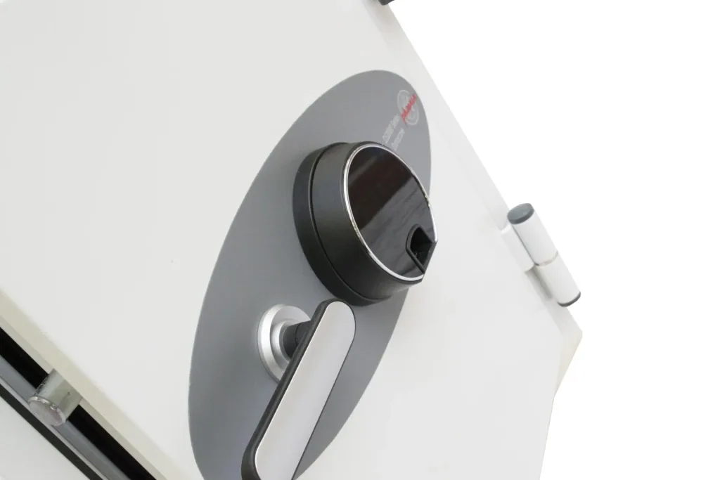 Data protection safe Datacombi size 4 with fingerprint lock