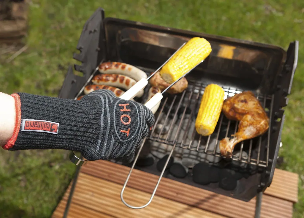 Grill and oven gloves