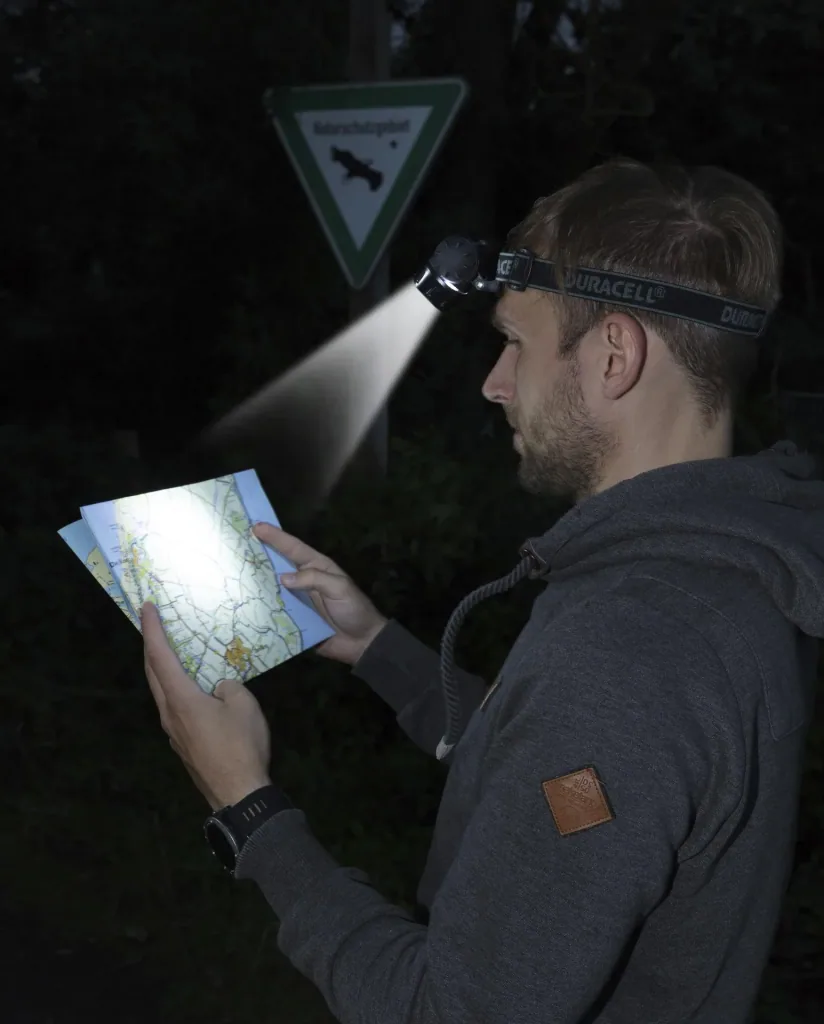 Headlamp with 19 LEDs including batteries