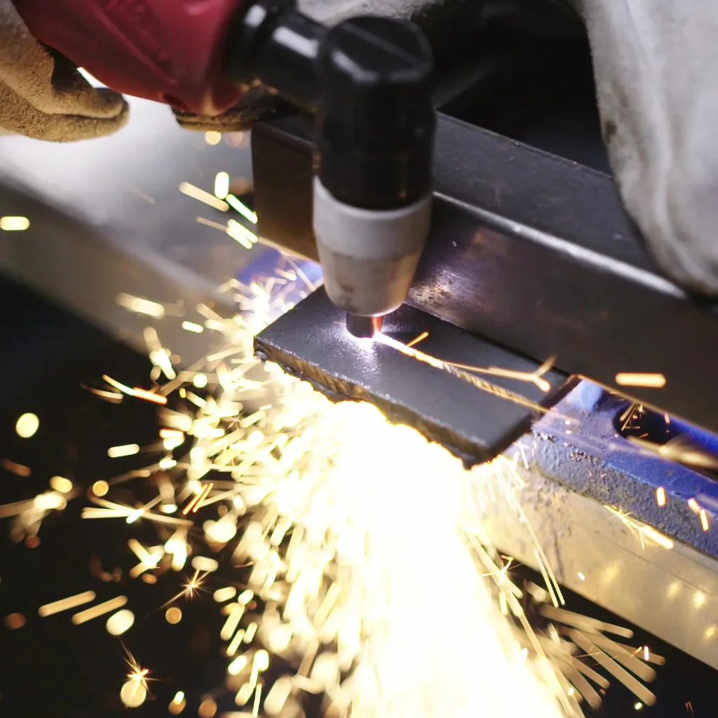 Plasma cutter GPS-E 40 A.2