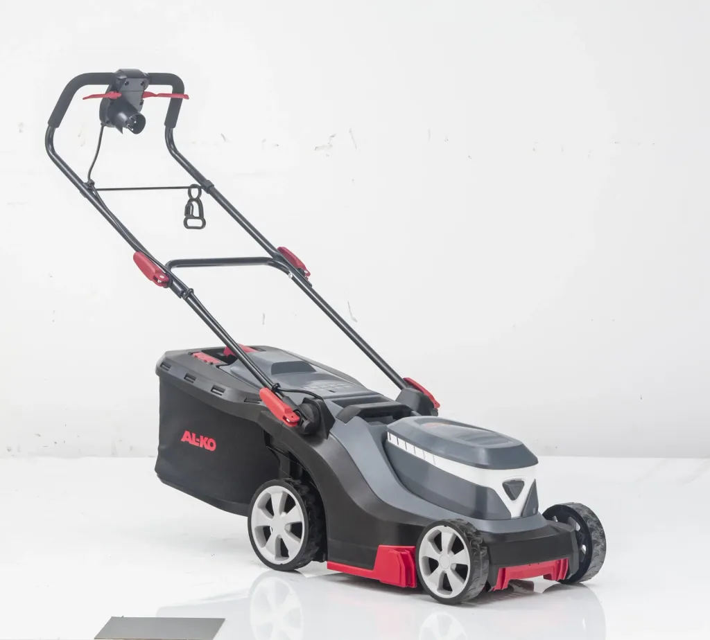 Electric lawn mower 32.2 E Comfort - Maneuverable and compact