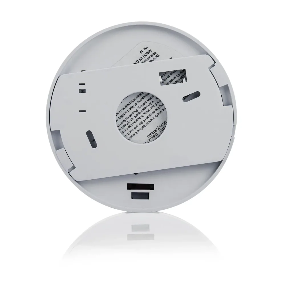Smoke detector with 10-year battery