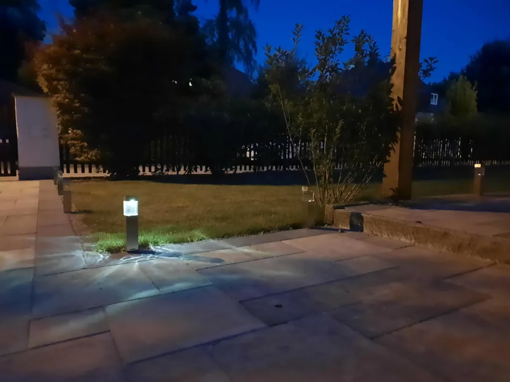 Solar stainless steel lights – 4 pieces