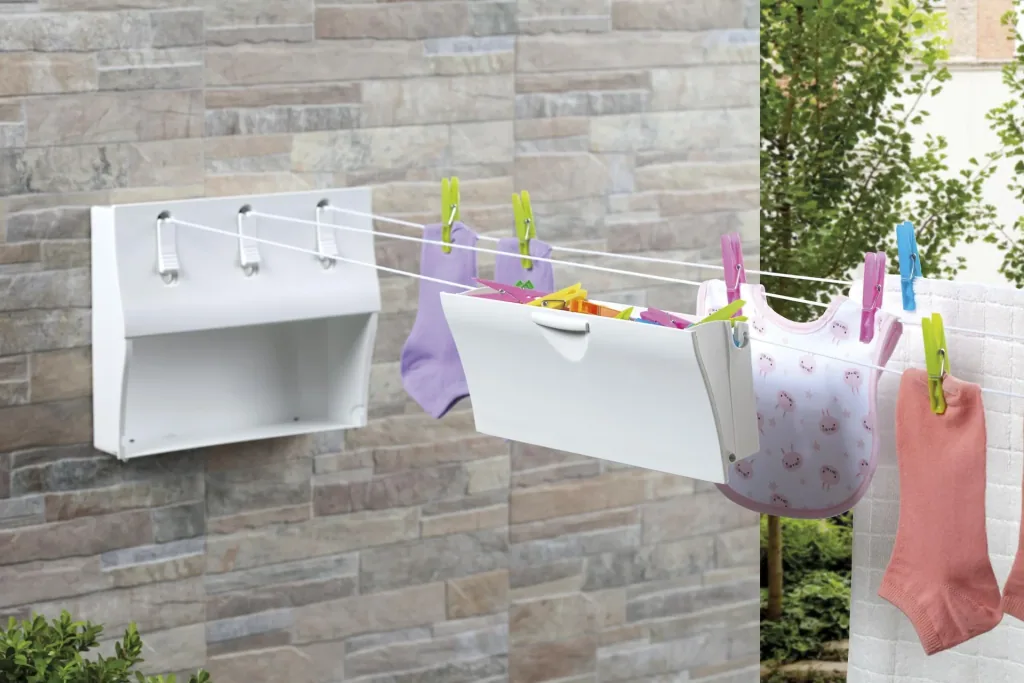 Wall-mounted clothesline