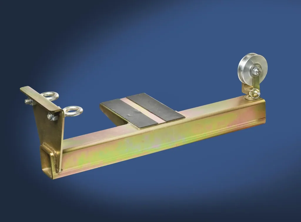 Support device for vertical pulling