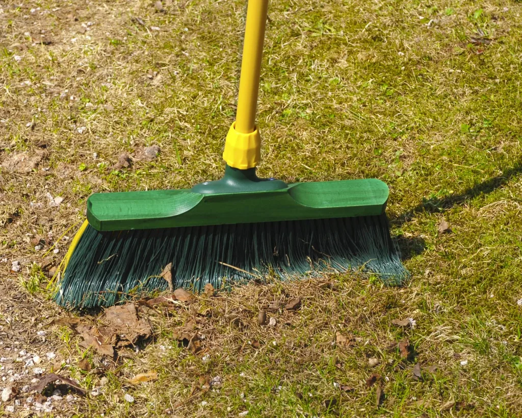Claw broom with telescopic handle, 40 cm wide