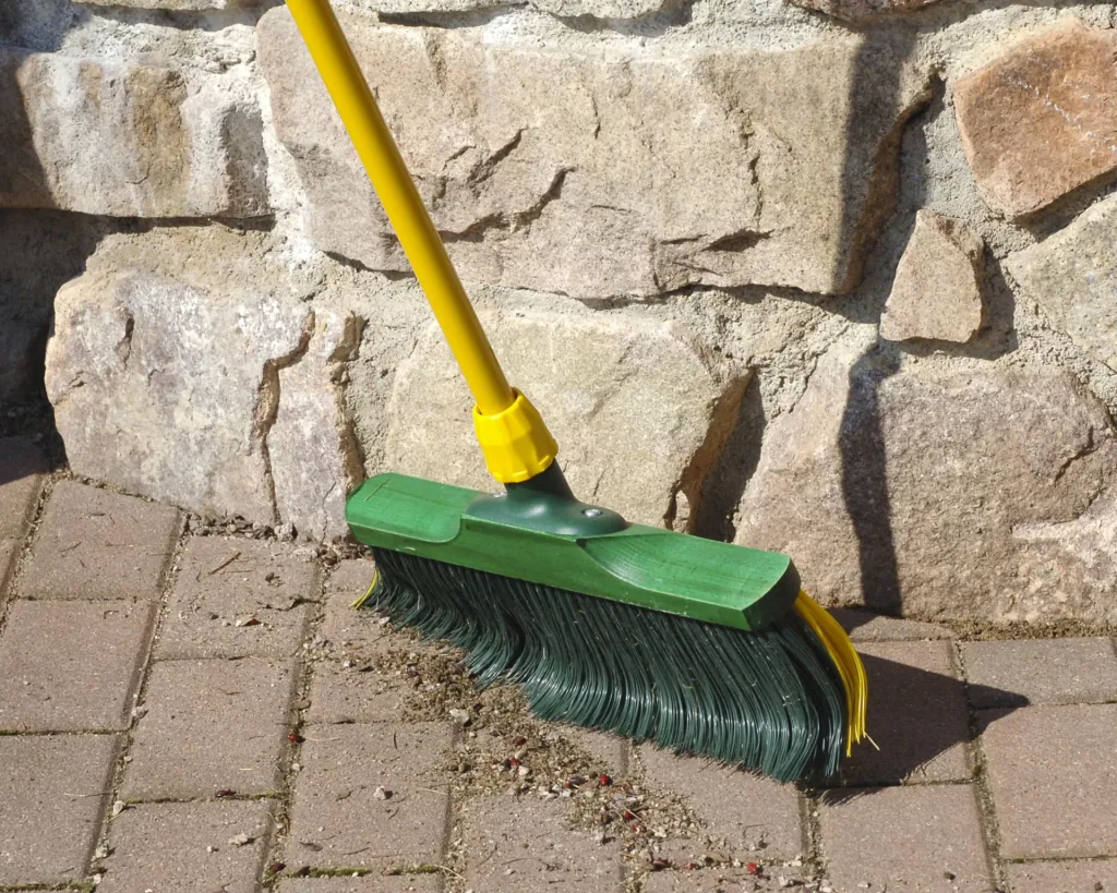Claw broom with telescopic handle, 40 cm wide