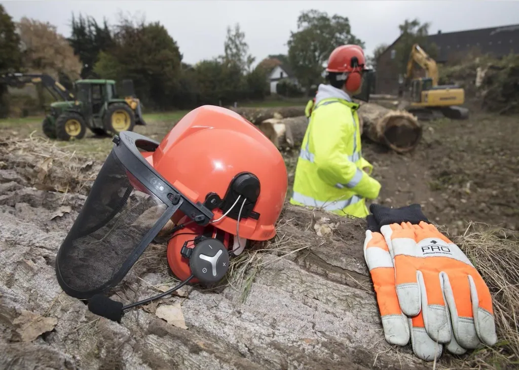 Forestry helmet with Bluetooth intercom system set of 3 - Treetalk Trio