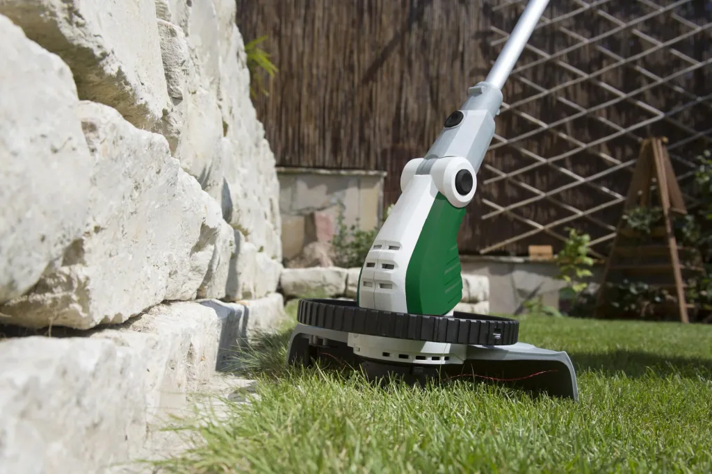 Electric Lawn Trimmer RT 600 DA