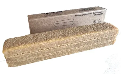 Cleaning rubber for sandpaper