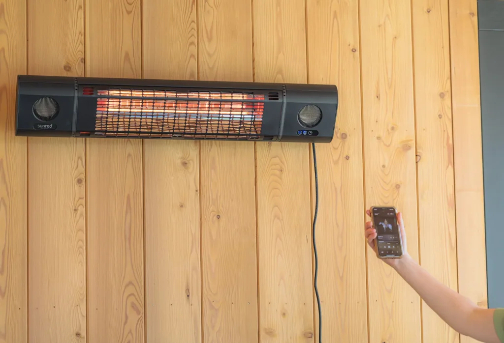 Wandheizstrahler Heater Sun and Sound Ultra Wall Black 2000 Watt