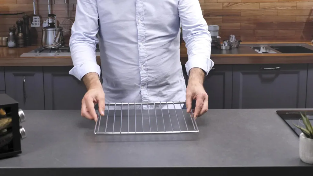 Universal oven rack, extendable