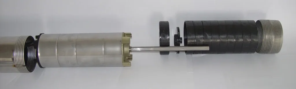 Powerful deep well pump GTT 900, flow rate 3,300 l/h