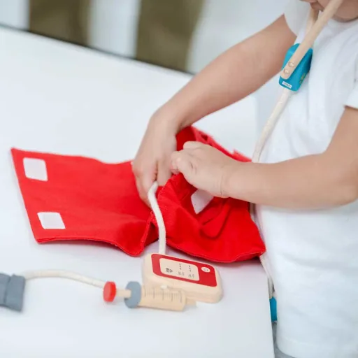 Plan Toy's doctor's case