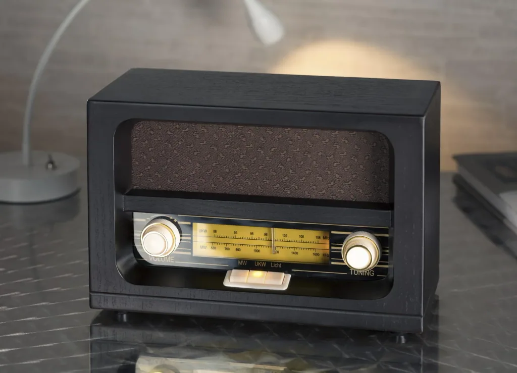 Nostalgic radio with real wood case and amber-colored buttons