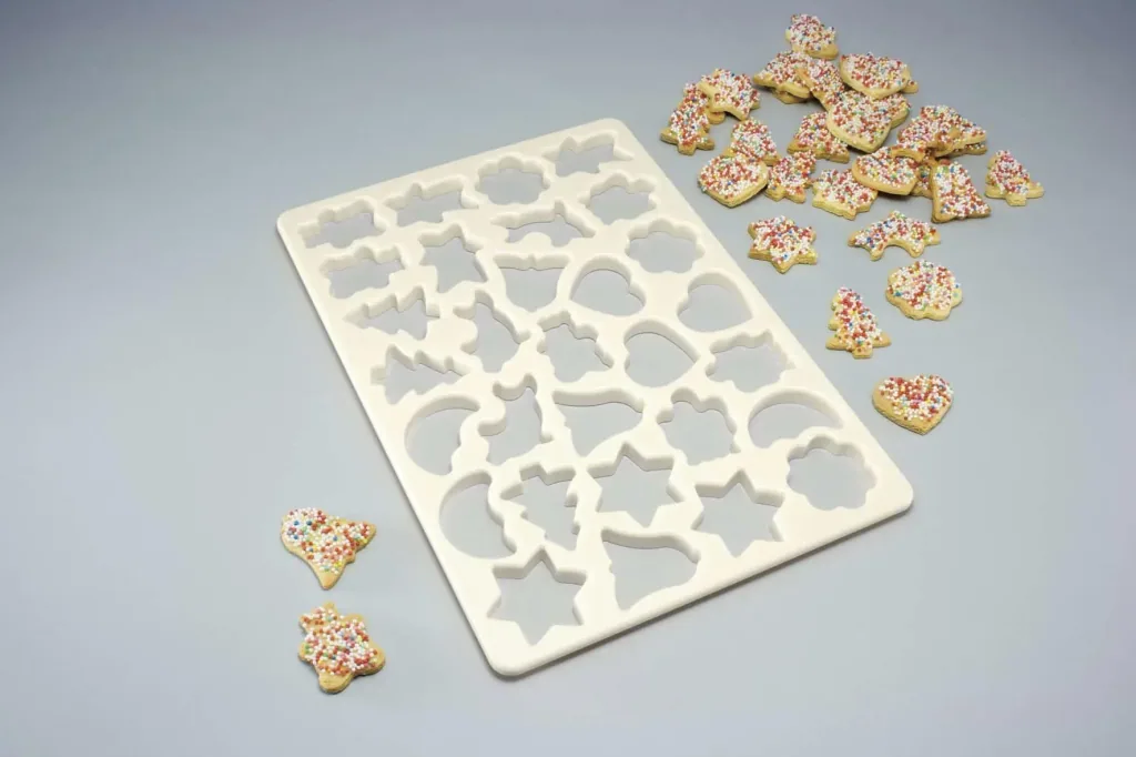 Cookie cutter 30.3 x 21 x 2 cm high