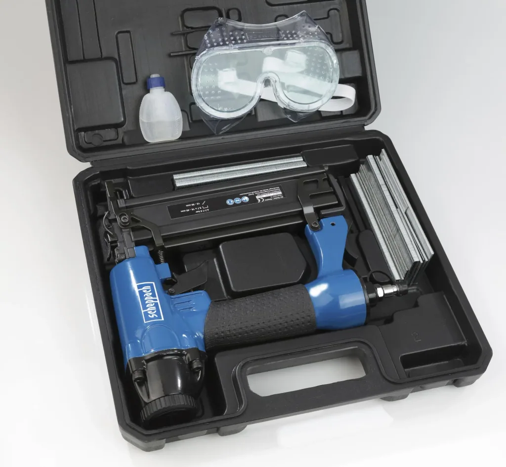 Pneumatic staple and nail gun 2-in-1 - including accessories