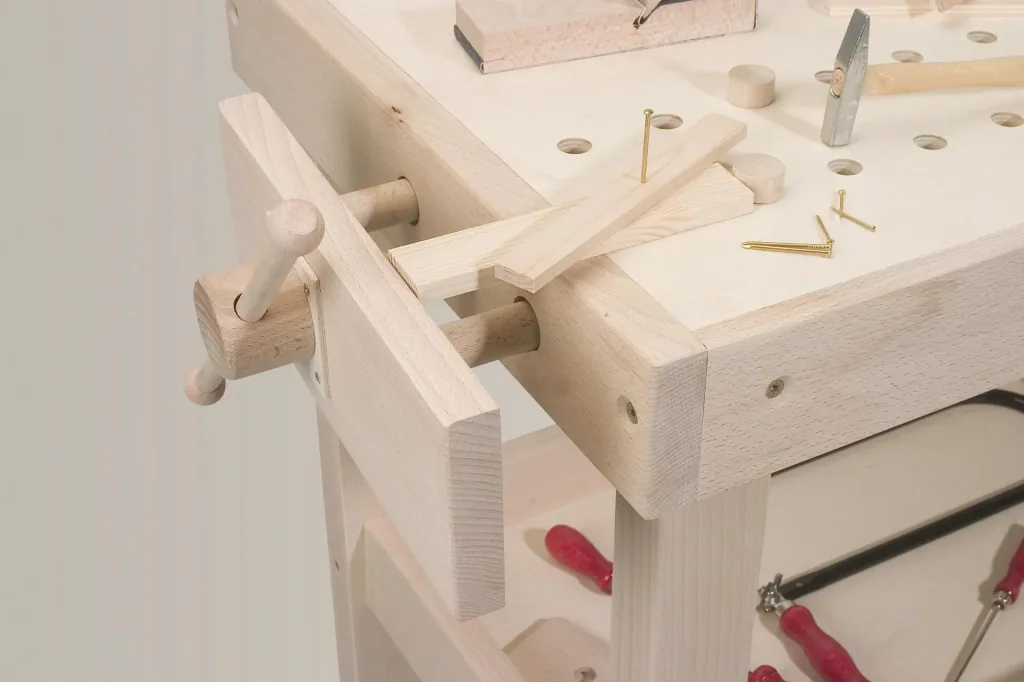 Quality workbench for children