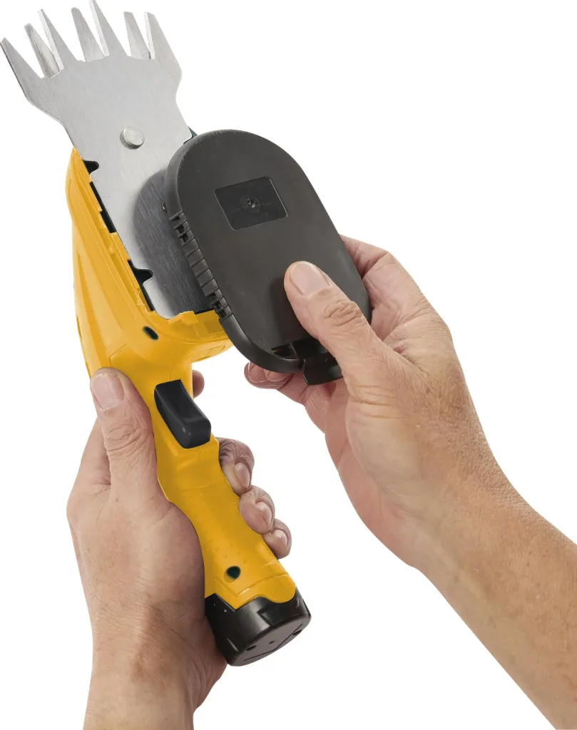 Cordless grass and shrub shears 3.6 V Li-Ion including walking stick and wheel set