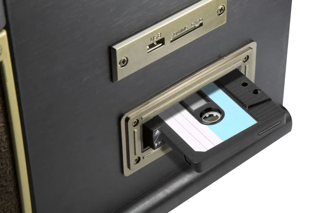 Nostalgia Bluetooth record player with integrated digitization function