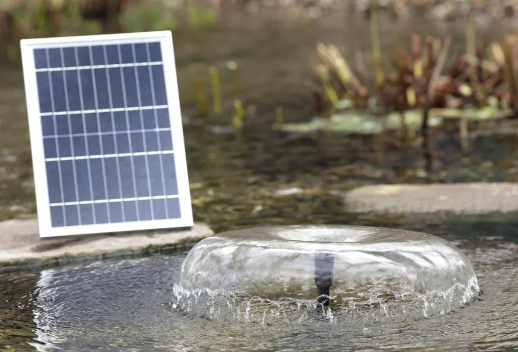 Solar pond pump, 800 l/h