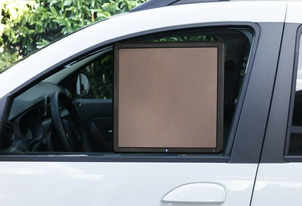 7.5 Watt mobile solar panel for trickle charging