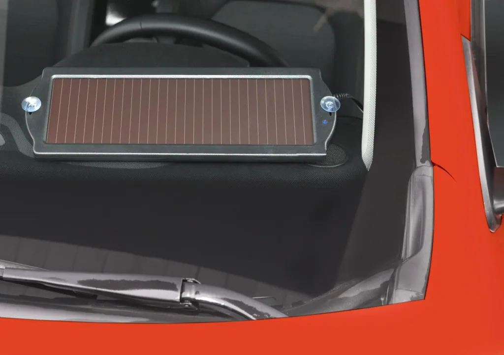 2.5 Watt mobile solar panel for trickle charging
