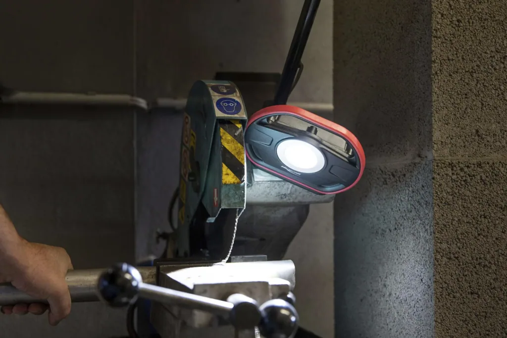Cordless work light FL1000R