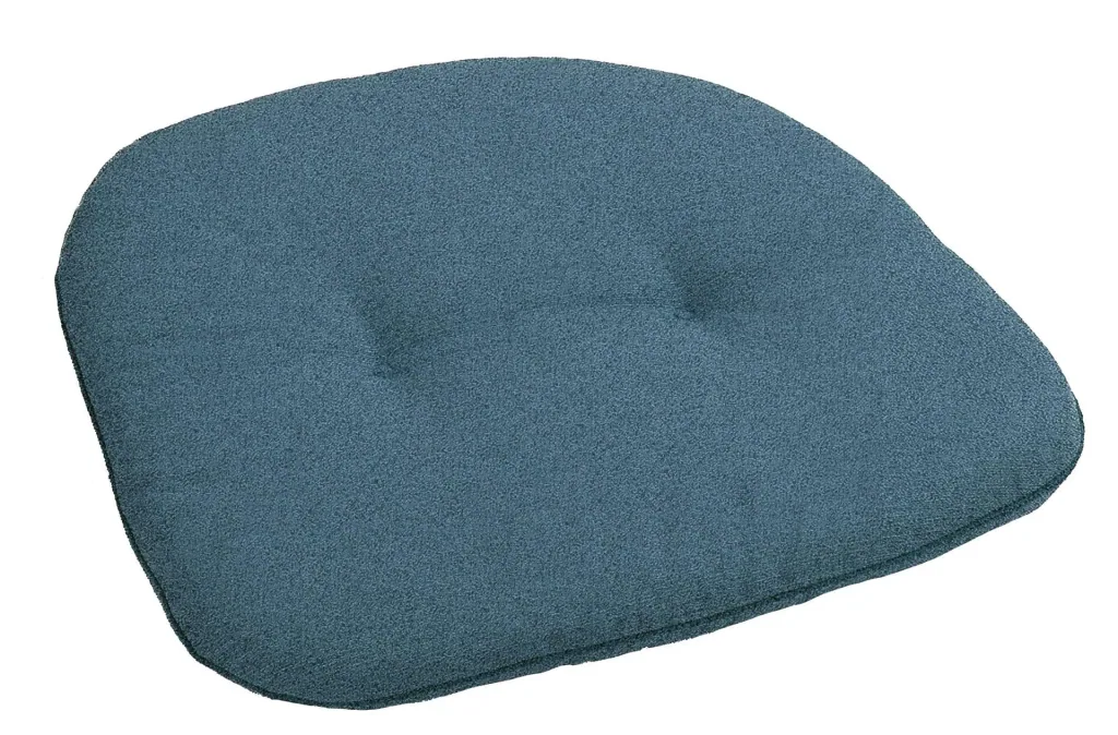 Monoblock seat cushion