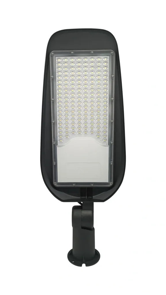 LED street light 100 W offers 11700 lm, 5000 K (neutral white) & IP65 protection