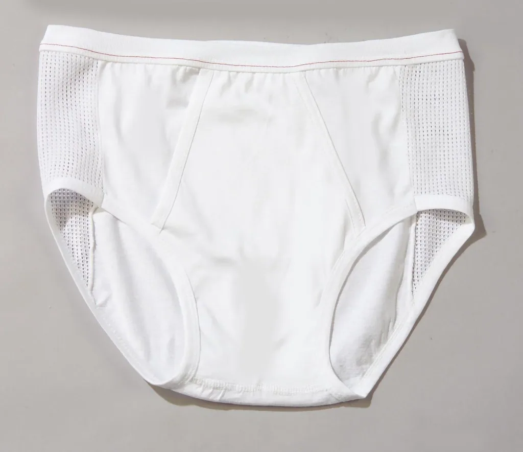 Men's briefs with mesh zones, white, size 10