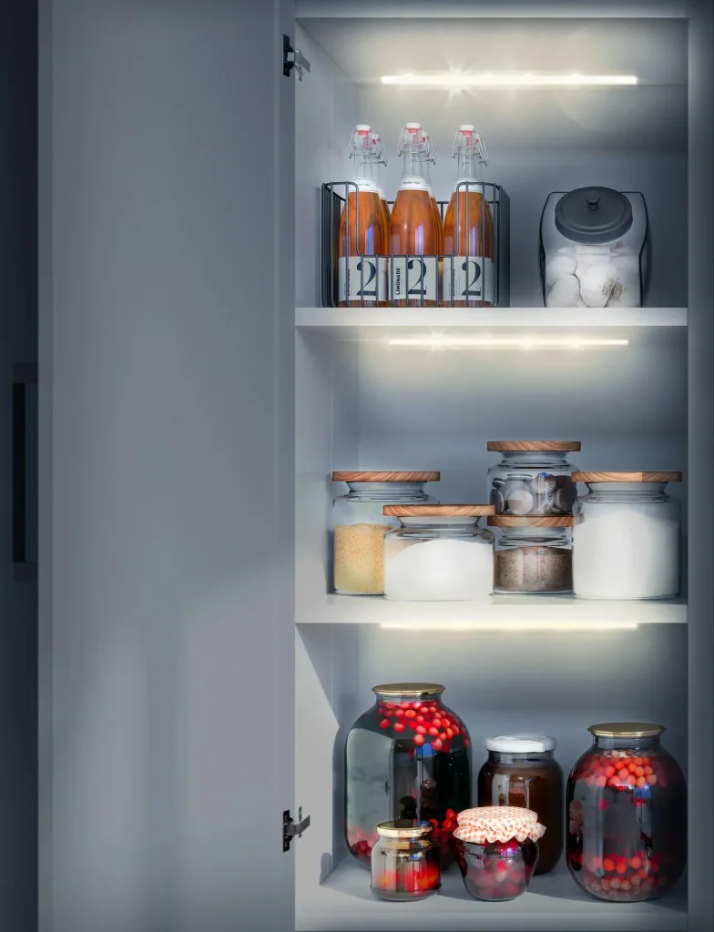 Light bar (S) with motion detector and battery