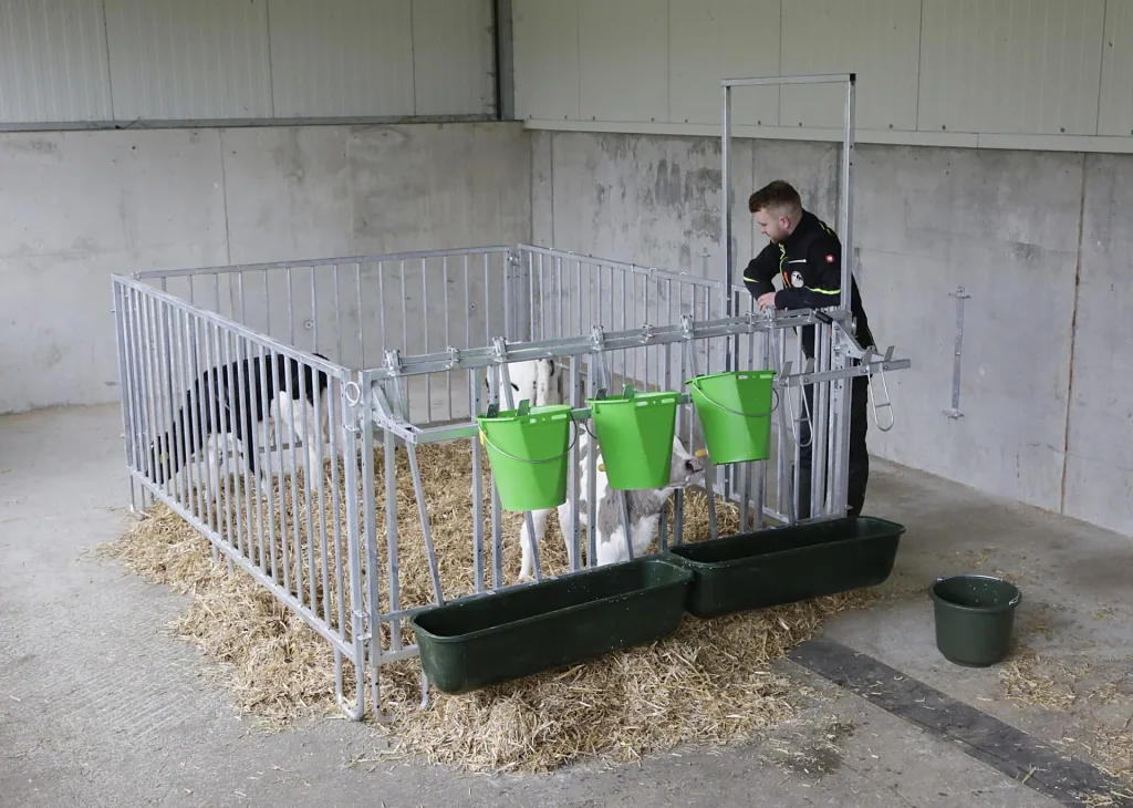 Fence section grid, short, for modular fence stabling