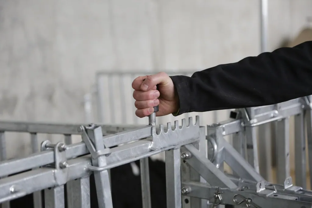 Fence section grid, short, for modular fence stabling