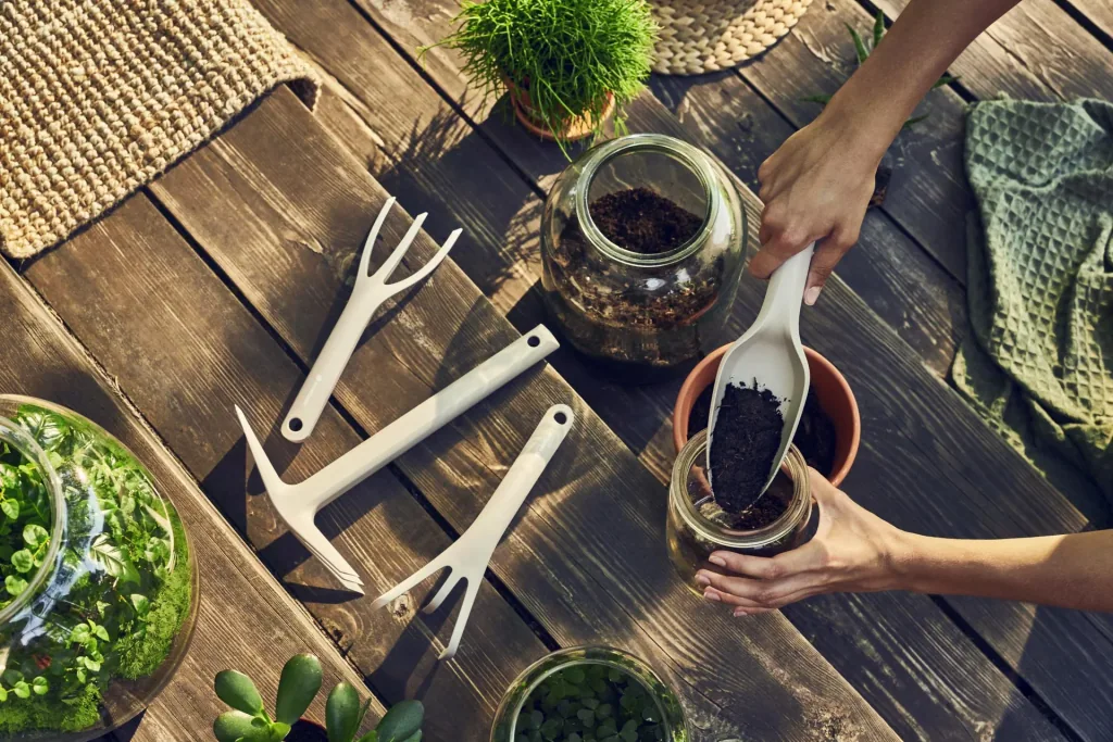 Garden hand tools set, sky blue